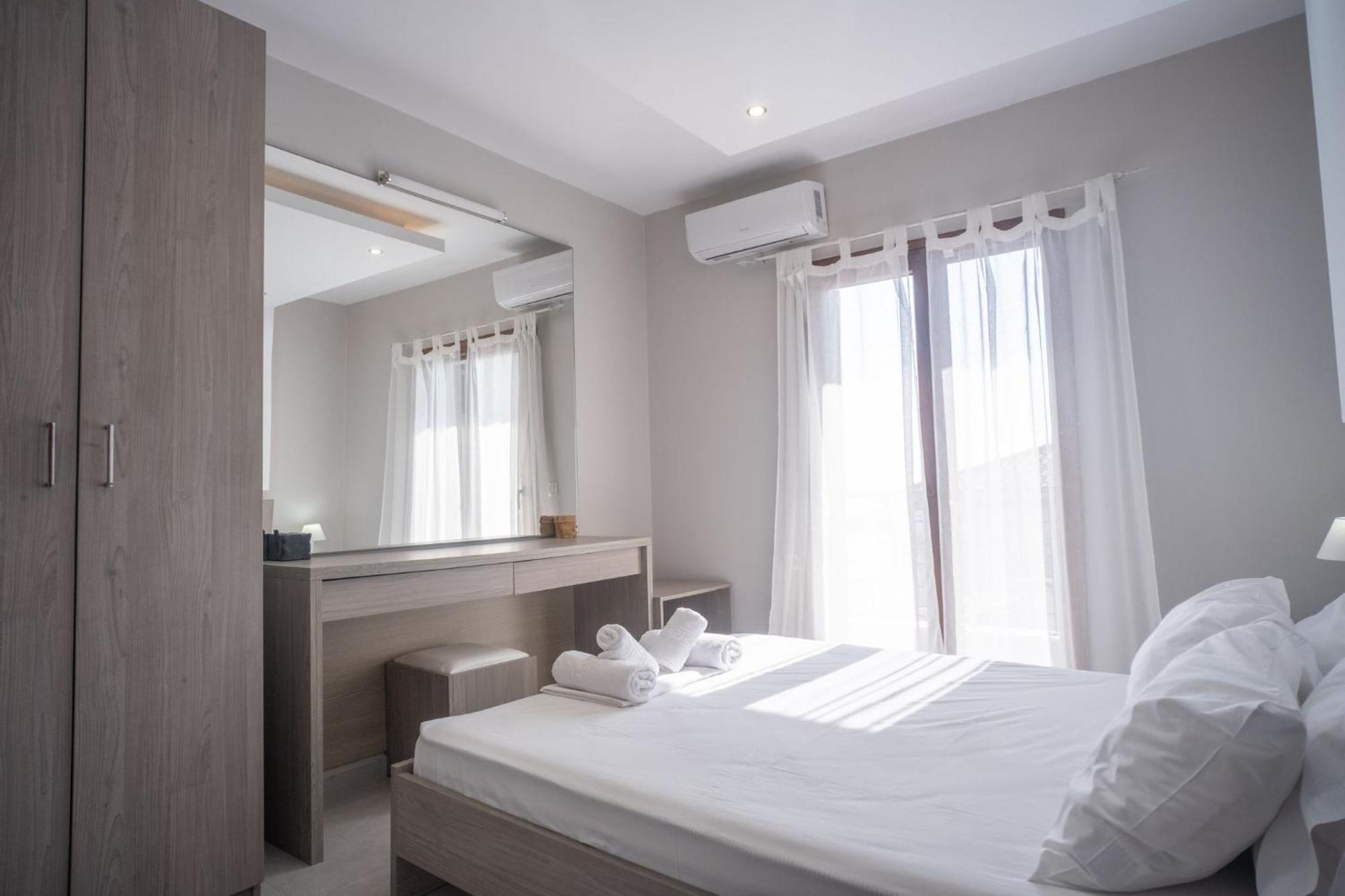 Brezza Marina House Apartment Afytos Ngoại thất bức ảnh