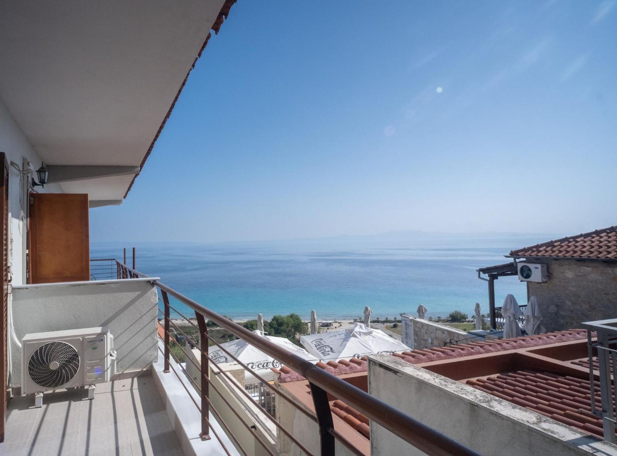 Brezza Marina House Apartment Afytos Ngoại thất bức ảnh